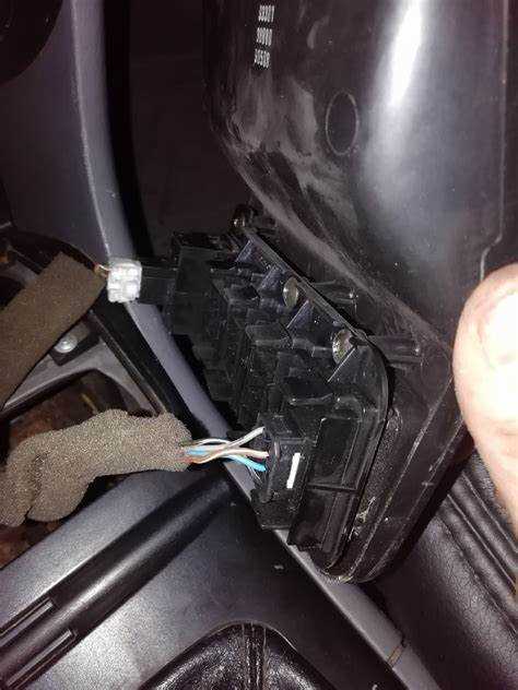 Как неисправности в системе зажигания вызывают плавающие ревы